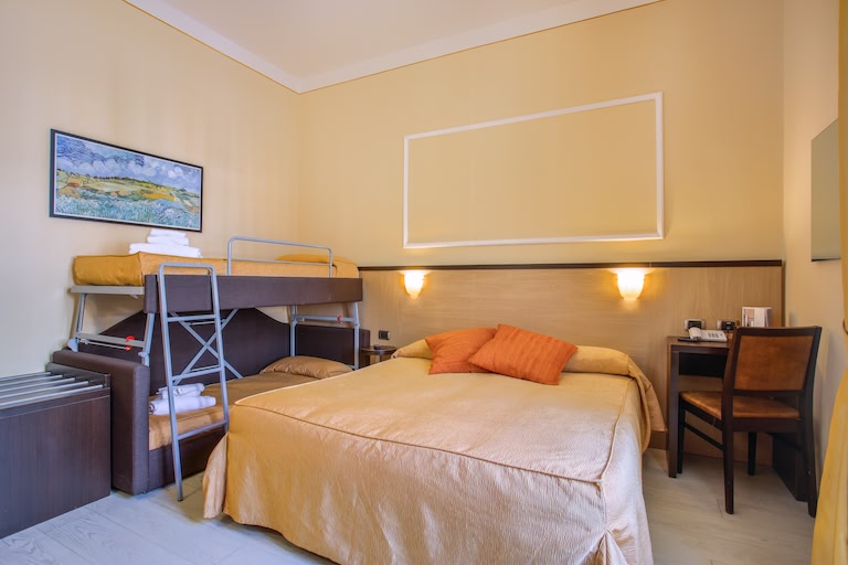 Hotel Tirrenia - Hero #90