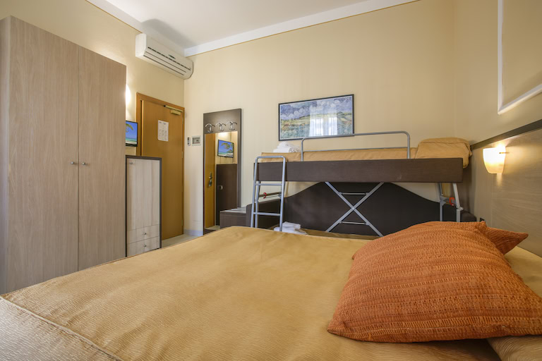 Hotel Tirrenia - Hero #88